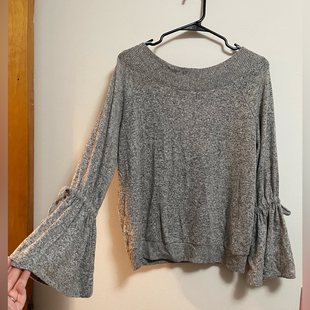 Express - Women’s Super‎ Soft Lightweight Bell Sleeve w/ Bow Accent - Grey - S - Picture 5 of 5